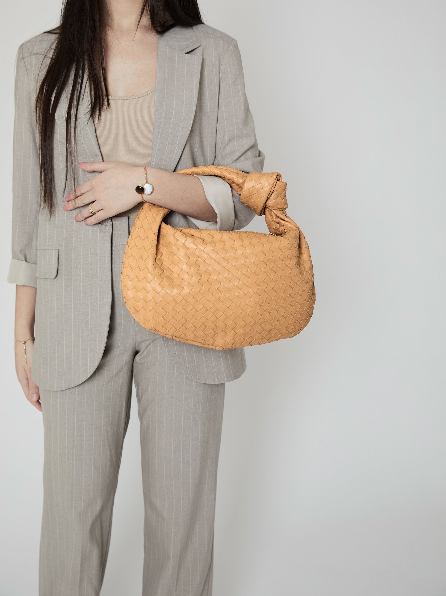 Medium Everyday Leather Bag - Apricot